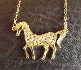 COLAR PINGENTE CAVALO COM ZIRCONIA